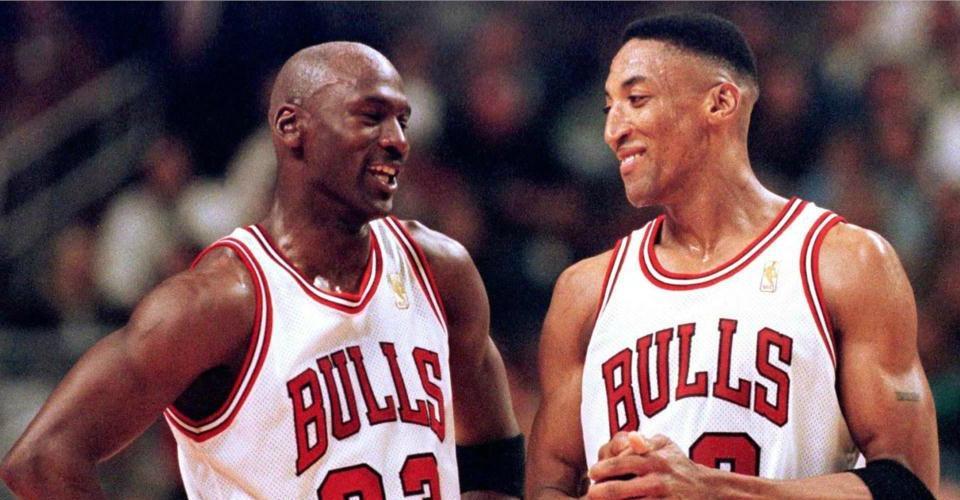  font b Chicago b font font b Bulls b font Michael Jordan VS Scottie Pippen