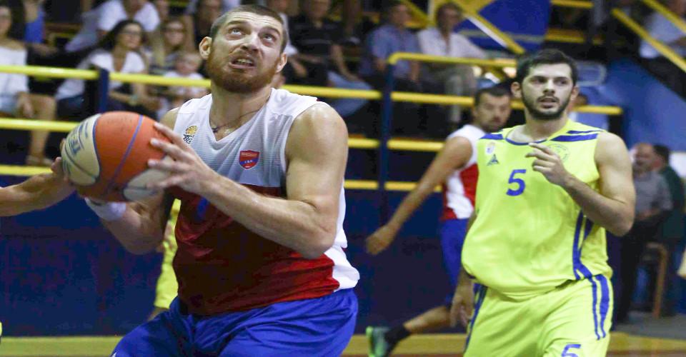 pelekanos panioniso