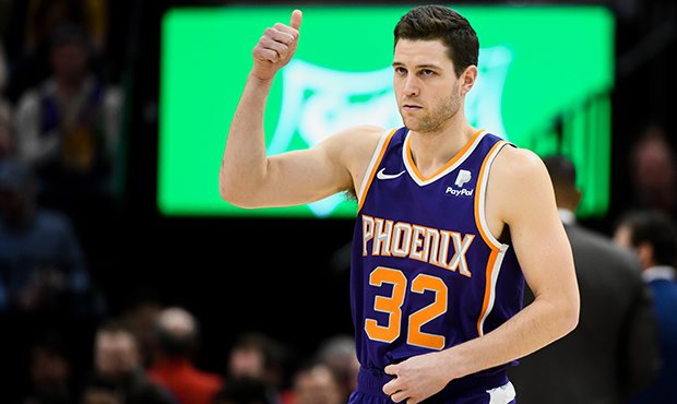 323