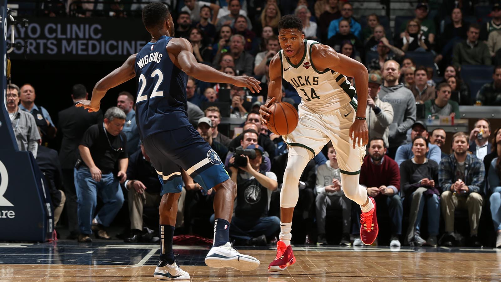 pi fsn timberwolves giannis antetokounmpo 110419