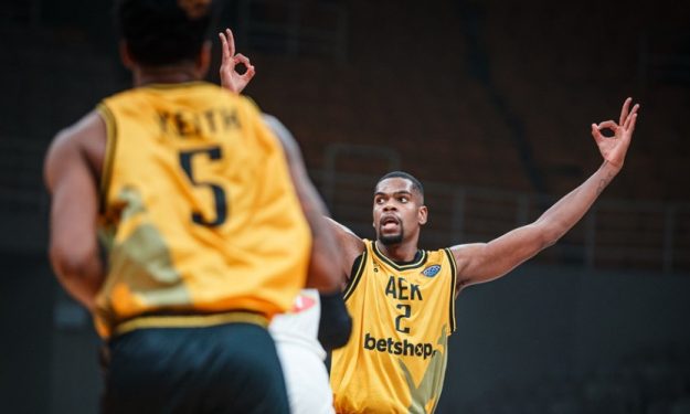 a0dfad87 yanick moreira celebrates aek basketball champions league final eight 625x375
