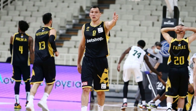 1macioulis