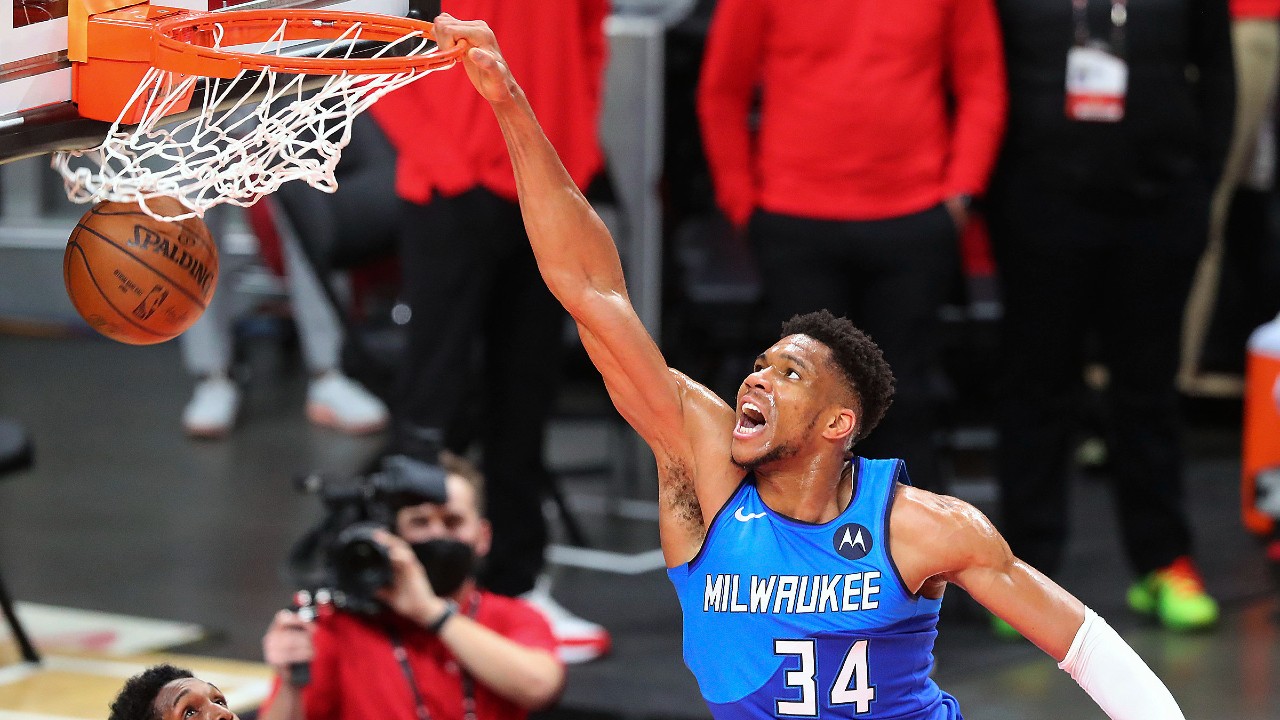giannis vs. hawks
