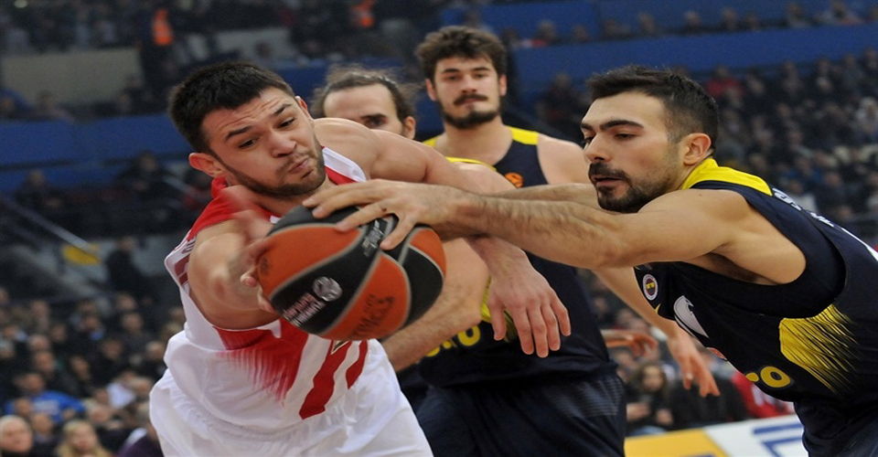 olympiakos efes papanikolaou sloukas