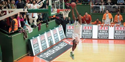 keith simmons banvit bandirma ec14 photo banvit