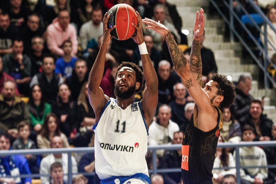 lewis karditsa aek